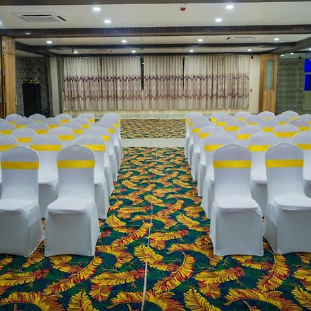 Ratnaa Resort Khamshet Ngoại thất bức ảnh