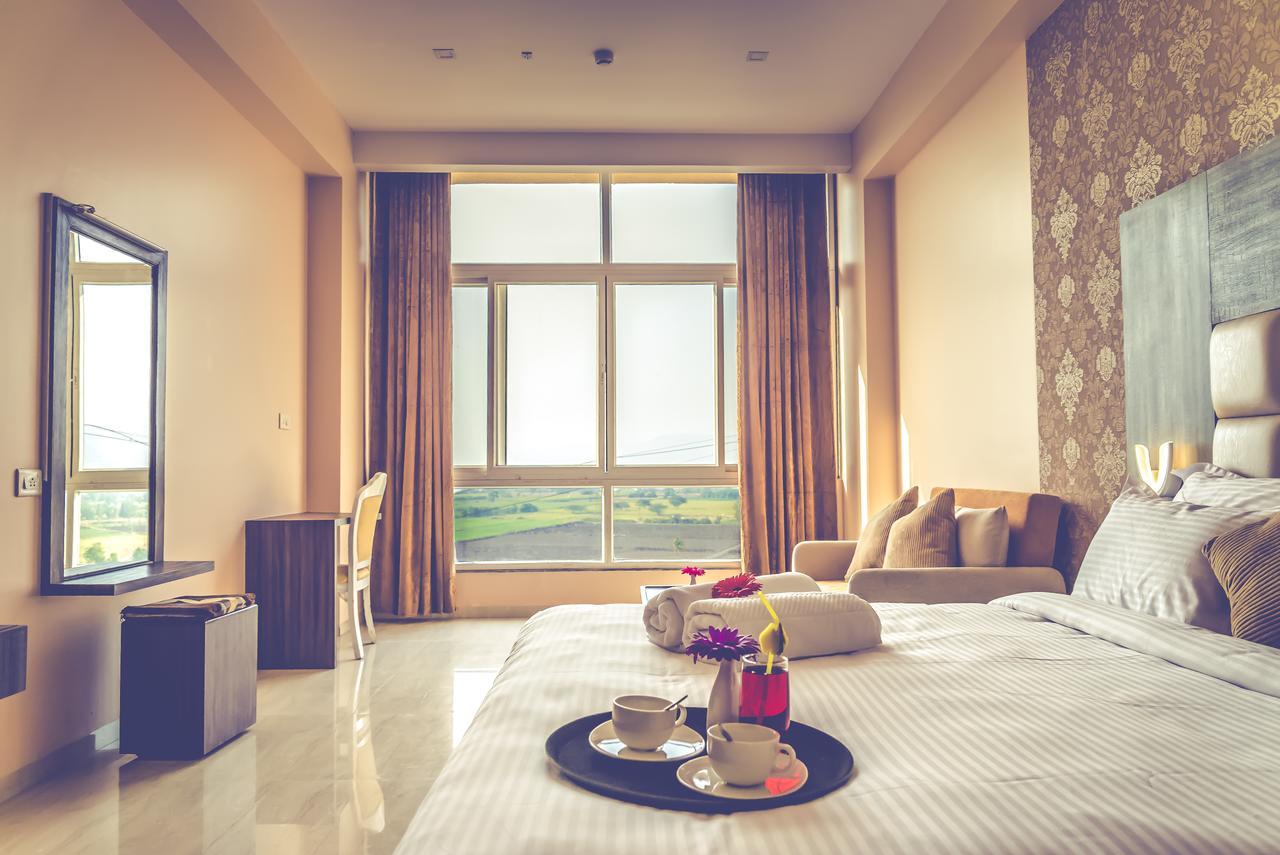 Ratnaa Resort Khamshet Ngoại thất bức ảnh
