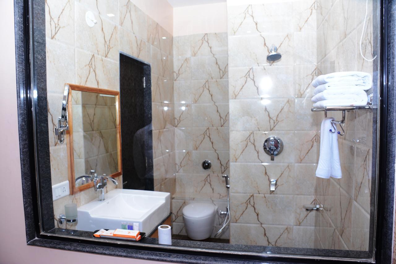 Ratnaa Resort Khamshet Ngoại thất bức ảnh