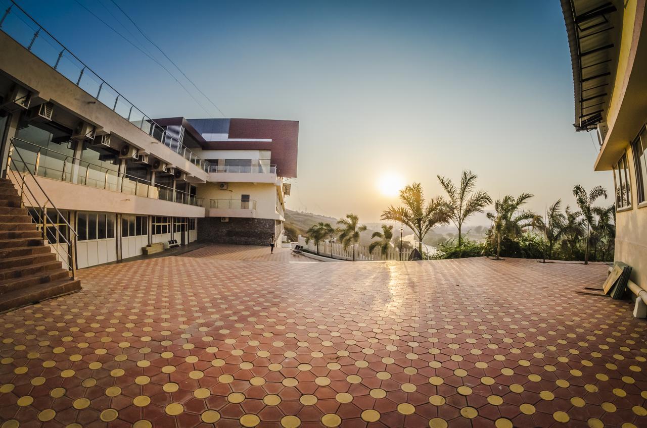 Ratnaa Resort Khamshet Ngoại thất bức ảnh